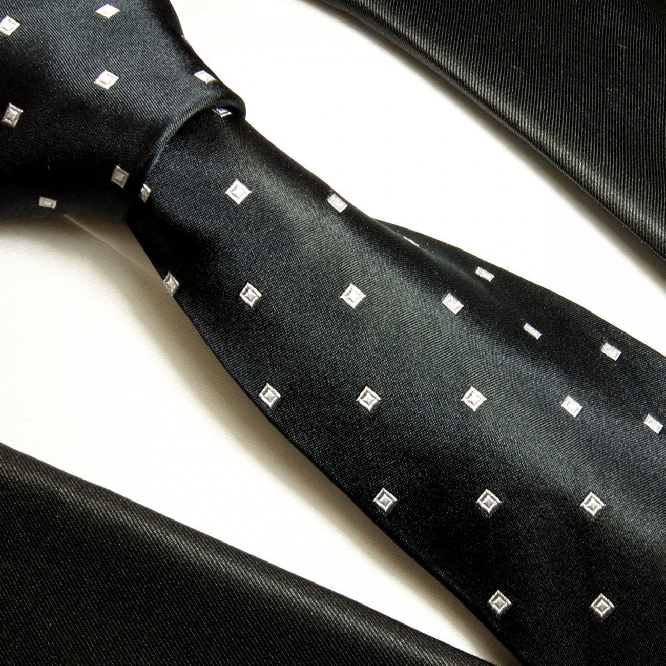 Circle S Mens Black 100% Silk Necktie Chaps & Stars – The Western