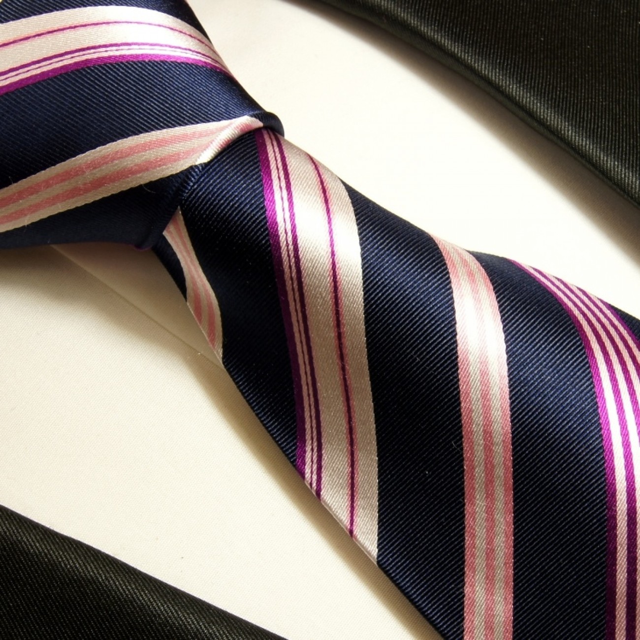 blue pink necktie